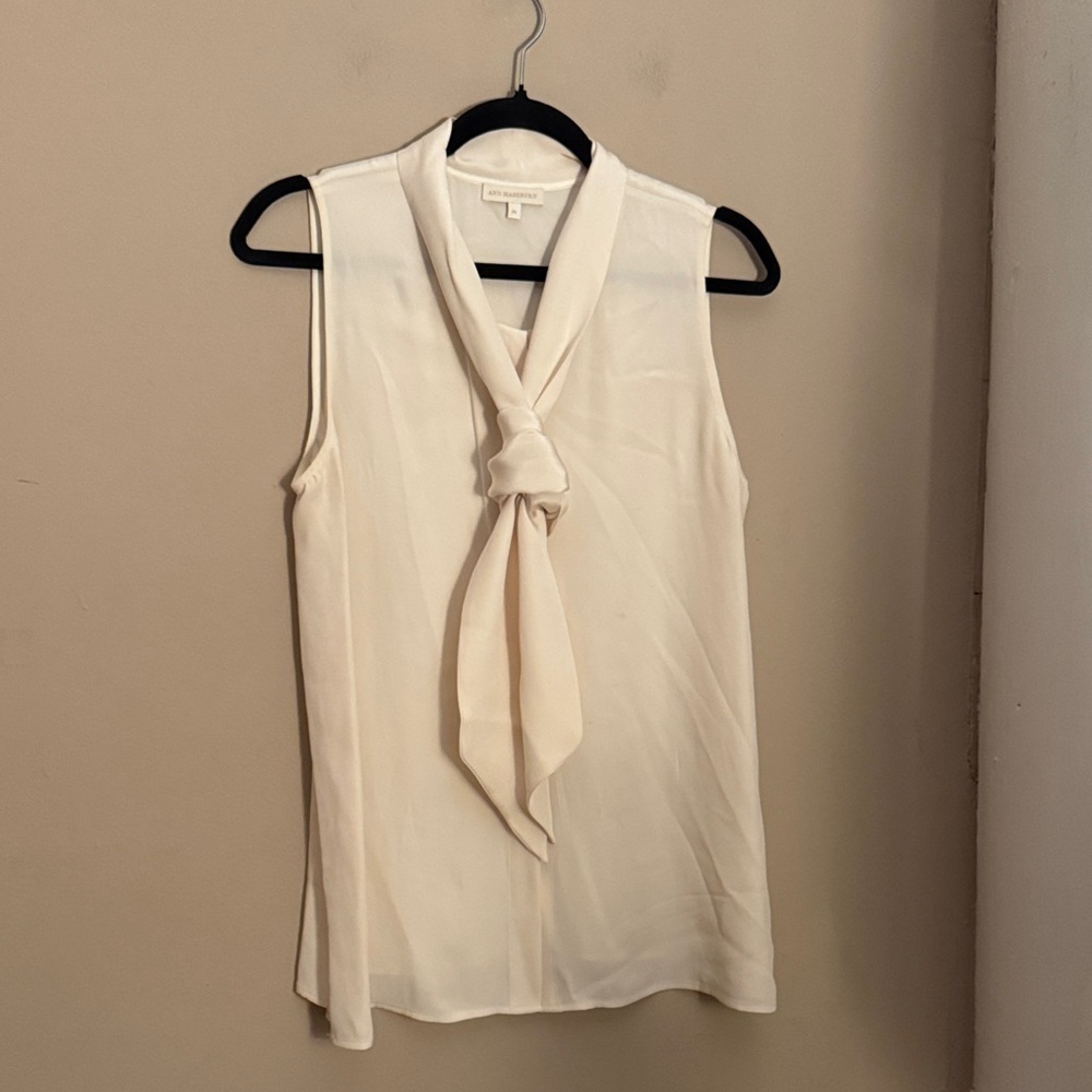 NWOT ANN MASHBURN Sleeveless Tie-Neck Blouse